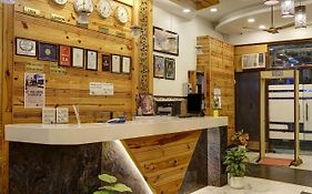 The Hindustan International - Traveller'S Choice Award 2025 Best Of Best Winning Hotel